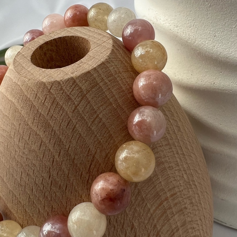 SUNSTONE Stretch Beaded Bracelet - Picture 3 of 14